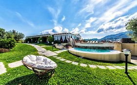 Cento Ulivi B&B